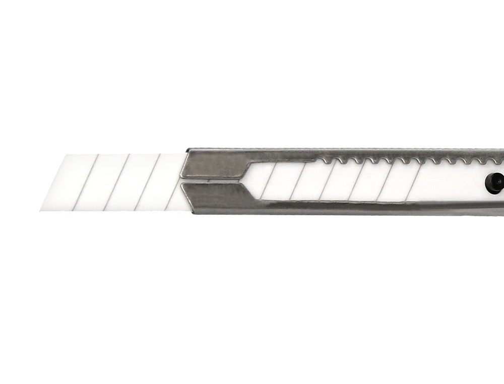 CUTER Q-CONNECT METALICO ESTRECHO CUCHILLA CERAMICA 9 MM XD-C18 CON CLIP BLISTER 1 UNIDAD