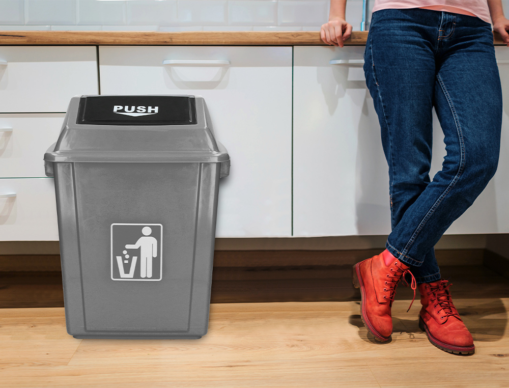 PAPELERA CONTENEDOR Q-CONNECT PLASTICO CON TAPA DE BALANCIN 40 LITROS GRIS 410X280X610 MM